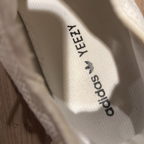 yeezy 350 - Picture 5 of 7